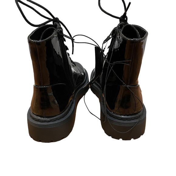 Forever 21 Faux Patent Leather Combat Boots Black Size 5.5 - Picture 6 of 9